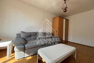 Apartament cu 2 camere, decomandat, zona Calea Buziasului