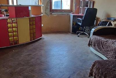 Casă cu 2 camere cu Teren 1400 Mp în Cheșa - 5