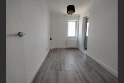 Penthouse cu 5 camere decomandat, mobilat în Nufărul - 6