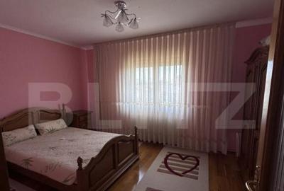 Casa spa?ioasa, 11 camere, 600 mp, teren 1450 mp, zona Li - 15