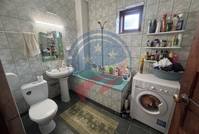 Casă individuală cu 5 camere cu Canalizare în Central - 8