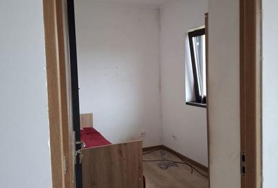 Casă cu 3 camere cu Teren 977 Mp în Petrăchioaia - 1