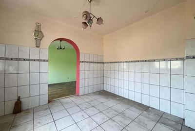 Casa singur in curte - intrare auto - 78 mp util - teren aferent 320 m mp - 5