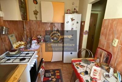 Apartament cu 3 camere semidecomandat în Central - 11