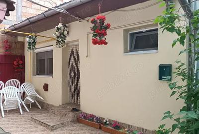 Vand spatiu comercial + casa in zona centrala - 1