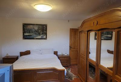 Casă cu 6 camere cu Teren 1300 Mp în Central - 11