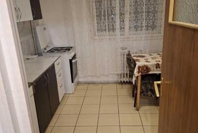Apartament cu 2 camere semidecomandat în Gorjului