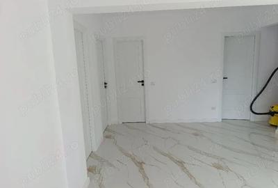 Apartament cu 3 camere decomandat în Dărmănești - 2