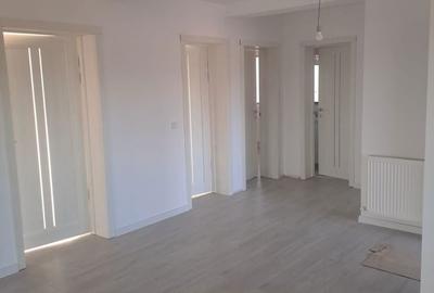 Casă cu 4 camere cu Teren 450 Mp în Bârnova - 1