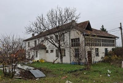 Vând teren intravilan + constructie 4000mp - Dr. Tr. Severin - 2