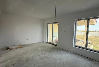 MT232 Duplex Giroc, zona linistita, P+1E, 4 camere - 2