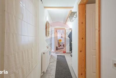 Casă cu 4 camere cu Teren 703 Mp în Central - 4