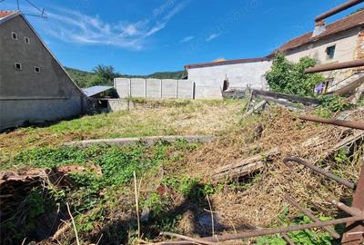 Teren de 267 mp, în Stăvila - 4