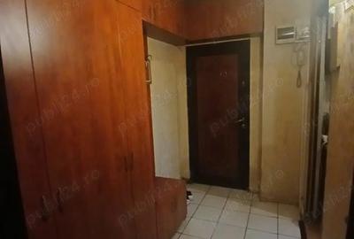 Apartament 3 camere Semidecomandat | Etaj 2 4 | Zona Gorjului - 3