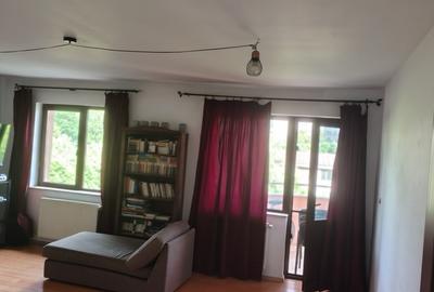 Apartament cu 4 camere decomandat, mobilat în Fundeni - 2