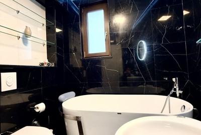 Apartament cu 3 camere semidecomandat în 13 Septembrie - 27