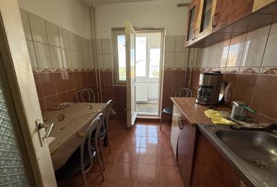 Apartament cu 3 camere decomandat, mobilat în Lipovei - 6