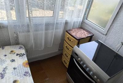 1 MAI GARSONIERA CENTRALA BALCON - 4