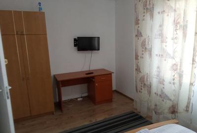 Apartament cu 2 camere semidecomandat în Brazda lui Novac