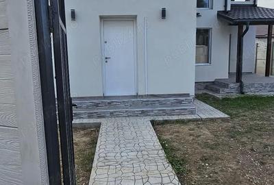 Casă cu 4 camere în Central - 4