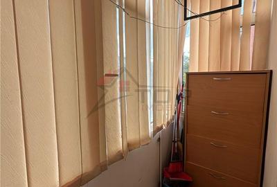 Apartament cu 2 camere nedecomandat, mobilat în Podu Roș - 1