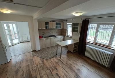 Casă cu Teren 100 Mp în Central - 16