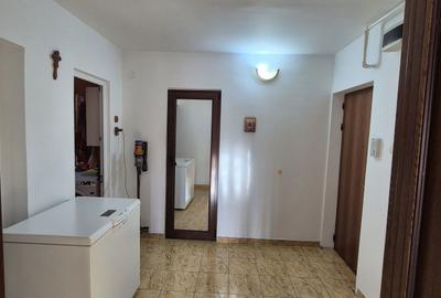 Apartament cu 2 camere decomandat în Central - 3