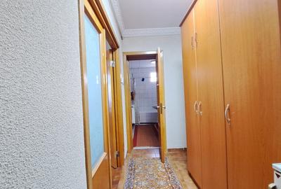 Apartament cu 3 camere decomandat în Titan - 4
