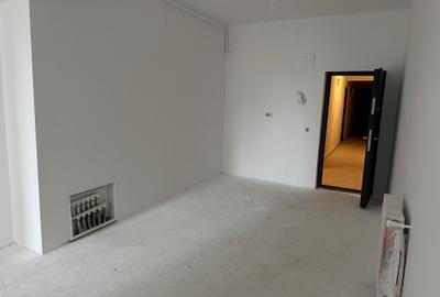 Apartament 3 camere - 2 bai - 92 mp - et. 3 - Mihai Viteazu Apartament 3 camere - 2 bai - 92 mp - et. 3 - Mihai Viteazu - 2