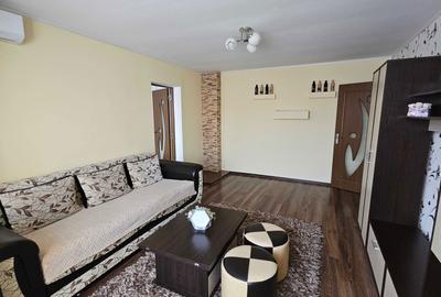 Apartament cu 3 camere semidecomandat în Central - 3