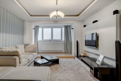 Apartament cu 2 camere semidecomandat, mobilat în Tineretului