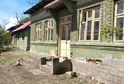 Casă cu 3 camere cu Teren 1100 Mp în Robănești - 5
