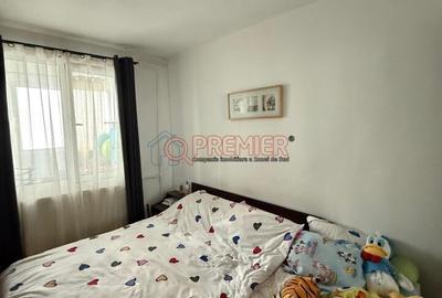 Apartament cu 4 camere în Apărătorii Patriei