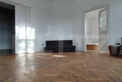 Cladire 3 camere, etaj intermediar, fatada platita, Piata Ma - 6