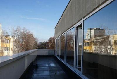 Apartament cu 5 camere decomandat în Policlinica - 5