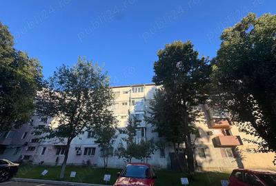 Tatarasi, V. Lupu: Fara comision ?i luminos: Ap. 2 camere 51 mp - Fara risc - 10