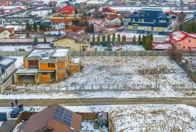 Comision 0% - Casa la rosu cu teren de 1000mp - Harman - 1