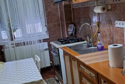 Apartament cu 3 camere decomandat în Gării