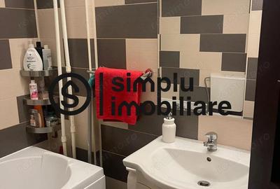 Garsoniera decomandata -Rovine - 8