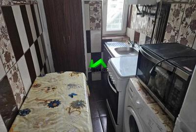 Apartament de vanzare 2 camere zona Vasile Aaron - 4