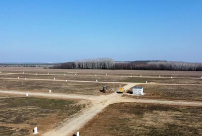 Loturi de teren 638 mp - curent tras la teren - Crevedia - 2