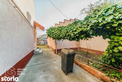 Casă cu 3 camere cu Canalizare în Micălaca - 1