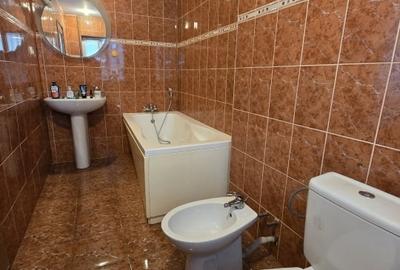 Casa la curte individuala Sector 4 (M Eroii Revolutiei) - 2