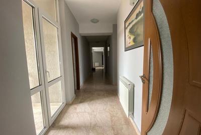 Apartament -220mp + terasa 200mp sector 4 Pasaj Marasesti an bloc 2000 - 4