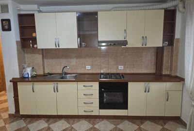 Apartament cu 3 camere decomandat în Găvana - 14