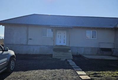 Casă individuală cu 4 camere cu Canalizare în Ciurea - 2