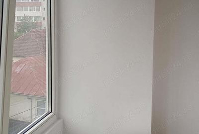 Garsonieră decomandată în Central - 6