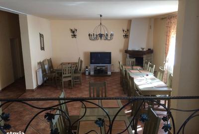 Casă cu Teren 1186 Mp în Moieciu - 2