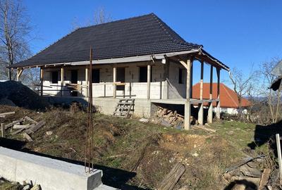 Casă cu 3 camere în Bătrâna - 7