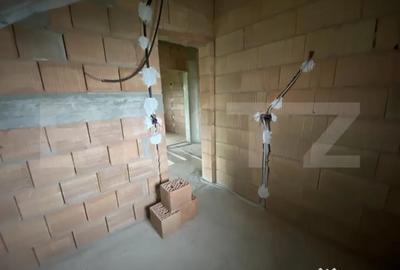 Casă cu 4 camere cu Teren 700 Mp în Aghireș - 6